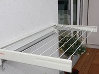Описание положительных сторон наличия сушилок для белья на балконе